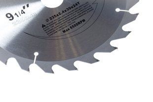 Диск пильний по дереву 190x30x60T RAIZER